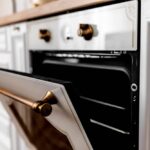 Cara Membersihkan Oven yang Berkerak