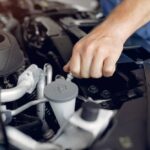 Cara Membersihkan Mesin Mobil Secara Effective